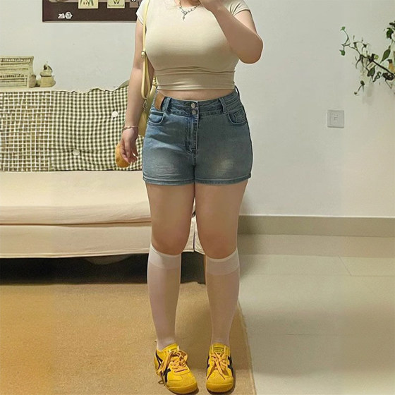 Fat mm large size women's pear-shaped body slim and slim a-line denim shorts for women in summer high waist stretch hot pants
Fat mm large size women's pear-shaped body slim and slim a-line denim shorts for women in summer high waist stretch hot pants