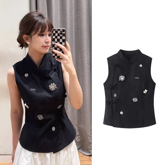 DN high-end custom 2025 autumn new fashion versatile slim fit slim nail drill button vest sleeveless top for women
DN high-end custom 2025 autumn new fashion versatile slim fit slim nail drill button vest sleeveless top for women