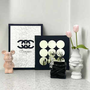 Light luxury high -level sensor living room TV cabinet porch dinner side cabinet bedside cabinet table decoration painting ornament
 Light luxury high -level sensor living room TV cabinet porch dinner side cabinet bedside cabinet table decoration painting ornament