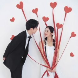 Love Heart Garland and Double Happiness Character Set for Couple Photoshoot Background Wall Decoration, Wedding Bedroom Bedside Decoration, Morning Photo Props Love Heart Garland and Double Happiness Character Set for Couple Photoshoot Background Wall Decoration, Wedding Bedroom Bedside Decoration, Morning Photo Props