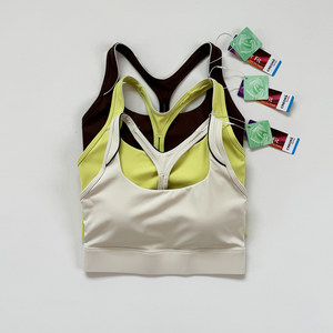 Integrated sports underwear for women yoga training shock-proof gathering bra beauty back professional running fitness vest wear outside 
Integrated sports underwear for women yoga training shock-proof gathering bra beauty back professional running fitness vest wear outside