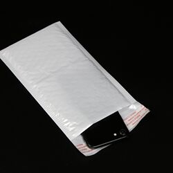 White pearlescent film bubble bag waterproof bubble express bag clothing book shockproof bubble envelope bag customization White pearlescent film bubble bag waterproof bubble express bag clothing book shockproof bubble envelope bag customization