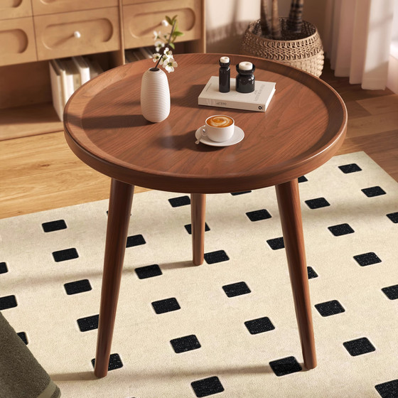 Small round table coffee table simple living room sofa side several bedroom bedside table creative mini simple balcony table
Small round table coffee table simple living room sofa side several bedroom bedside table creative mini simple balcony table