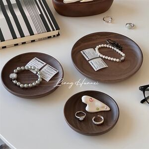 Retro high-end black walnut pallet solid wood jewelry storage box aromatherapy tray desktop entrance hall decorative ornaments 
Retro high-end black walnut pallet solid wood jewelry storage box aromatherapy tray desktop entrance hall decorative ornaments