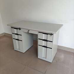 Steel office computer desk, fully assembled iron table, single staff desk, waterproof writing desk, factory workshop workbench Steel office computer desk, fully assembled iron table, single staff desk, waterproof writing desk, factory workshop workbench