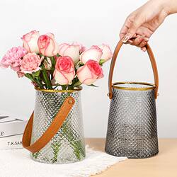 Light Luxury Portable Glass Vase, Modern and Simple Hydroponic Flower Arrangement Vase, Creative Home Decoration, Living Room Ornaments Light Luxury Portable Glass Vase, Modern and Simple Hydroponic Flower Arrangement Vase, Creative Home Decoration, Living Room Ornaments