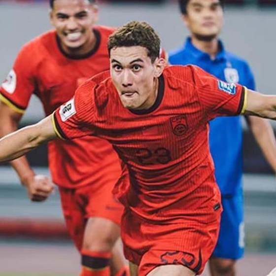 2425 World Cup qualifiers Chinese team home men's football jersey Wu Lei away Wei Shihao national team Zhang Yuning football uniform
2425 World Cup qualifiers Chinese team home men's football jersey Wu Lei away Wei Shihao national team Zhang Yuning football uniform