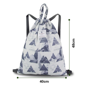 Printed drawstring backpack, portable drawstring pocket travel backpack, men's and women's fitness waterproof lightweight large capacity bag 
Printed drawstring backpack, portable drawstring pocket travel backpack, men's and women's fitness waterproof lightweight large capacity bag