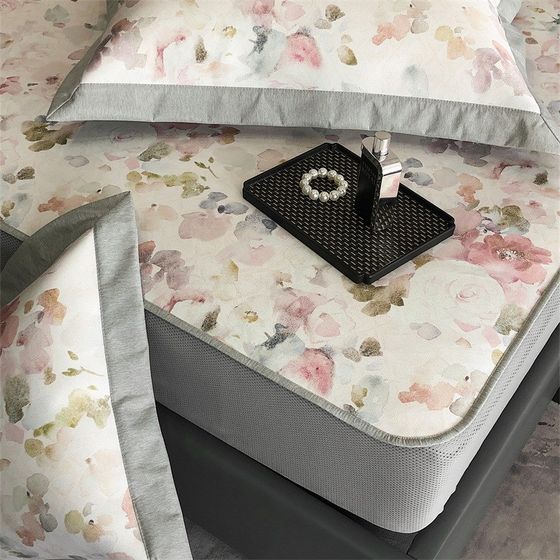 Maternal and infant grade Class A high-end ice silk cool mat bed cover set three C-piece summer bed mat ice rattan mat household air conditioning mat
Maternal and infant grade Class A high-end ice silk cool mat bed cover set three C-piece summer bed mat ice rattan mat household air conditioning mat