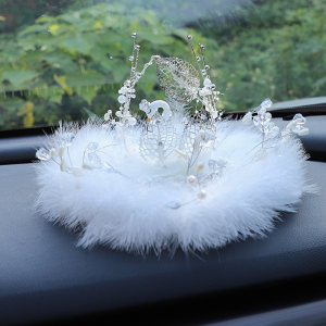 Car ornaments creative high-end swan car interior center console internet celebrity goddess P style decorative aromatherapy ornaments supplies 
Car ornaments creative high-end swan car interior center console internet celebrity goddess P style decorative aromatherapy ornaments supplies