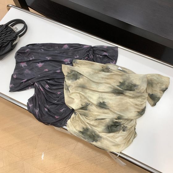 Strap-breasted versatile floral small one-length neck slim fit and fashionable inner top for women H#15
Strap-breasted versatile floral small one-length neck slim fit and fashionable inner top for women H#15