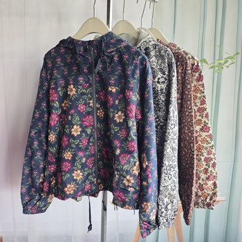 Foreign trade exports for autumn women's short jacket loose versatile printed zipper cardigan top quick-drying protective clothing Foreign trade exports for autumn women's short jacket loose versatile printed zipper cardigan top quick-drying protective clothing