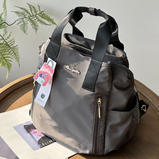 Many pockets! Can be carried or carried! Lightweight casual backpack handbag waterproof backpack travel women's bag 
Many pockets! Can be carried or carried! Lightweight casual backpack handbag waterproof backpack travel women's bag