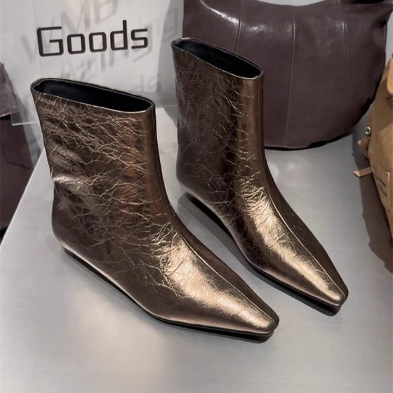 WM6 leather short boots for women in autumn 2025 new European pointed-toe high-end Martin boots gold fashion boots
WM6 leather short boots for women in autumn 2025 new European pointed-toe high-end Martin boots gold fashion boots