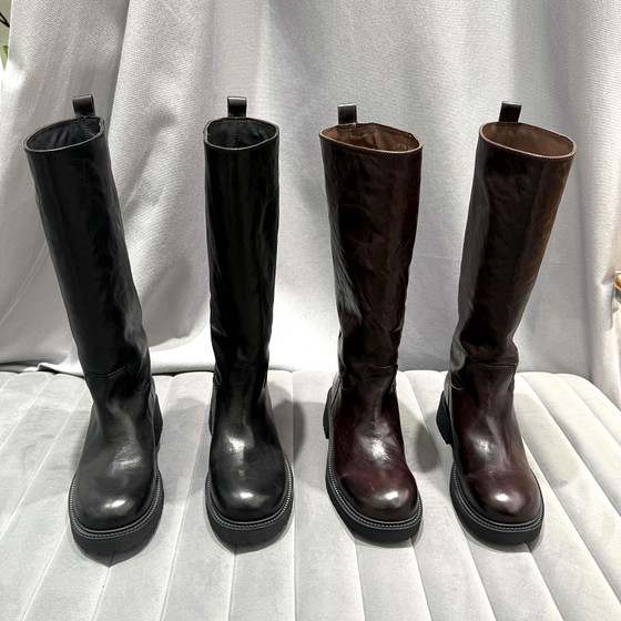 Lemo leather boots for women in 2025 autumn and winter new European round toe thick heel fashion boots versatile high-tube fashion boots
Lemo leather boots for women in 2025 autumn and winter new European round toe thick heel fashion boots versatile high-tube fashion boots