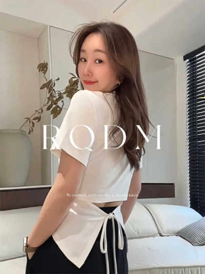 Large size women's clothing 2025 new summer fat MM back straps to make you look slim round neck straight shoulder short sleeve T-shirt pure slutty top
Large size women's clothing 2025 new summer fat MM back straps to make you look slim round neck straight shoulder short sleeve T-shirt pure slutty top