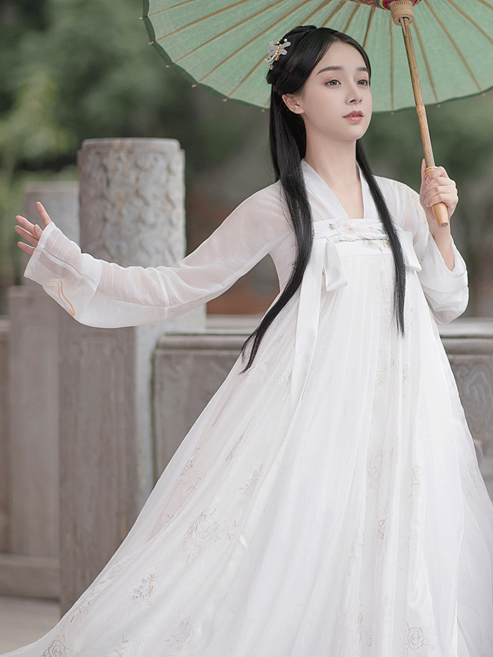惊鸿记刺绣烫金仙气齐胸襦裙汉服 惊鸿记刺绣烫金仙气齐胸襦裙汉服