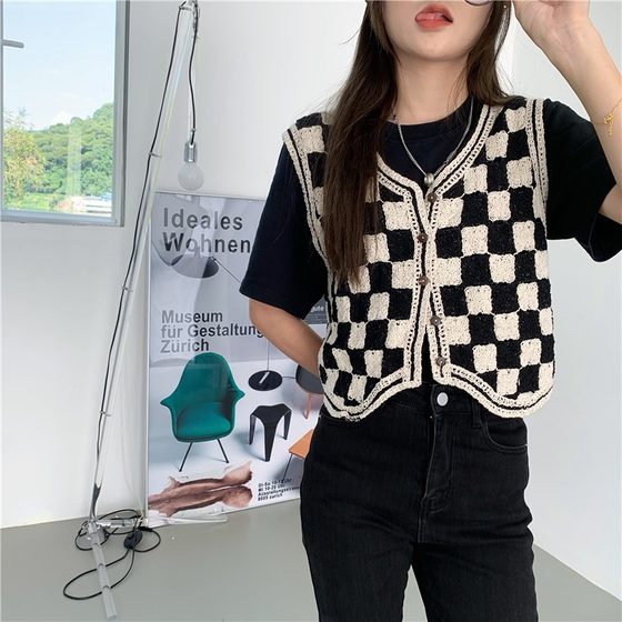 Early spring, loose cardigan top, female small lattice hook vest jacket design, lazy wind sweater Early spring, loose cardigan top, female small lattice hook vest jacket design, lazy wind sweater