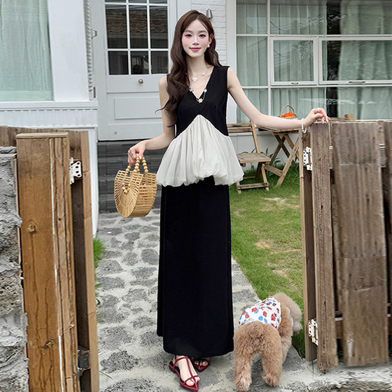 Liangliang's retro age-reducing contrasting color spliced flower bud vest for women in summer new elegant high waist straight skirt
Liangliang's retro age-reducing contrasting color spliced flower bud vest for women in summer new elegant high waist straight skirt