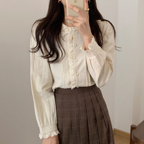 Korean chic spring retro age-reducing doll collar spliced lace design loose versatile solid color long-sleeved shirt for women
Korean chic spring retro age-reducing doll collar spliced lace design loose versatile solid color long-sleeved shirt for women