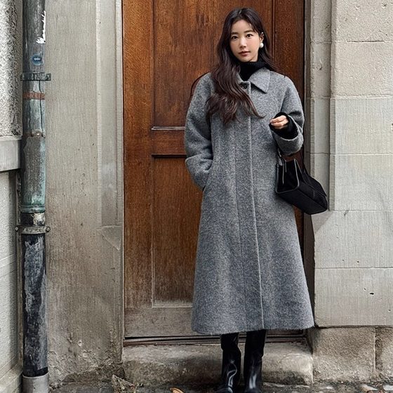 On/On plush wool coat, autumn and winter single-breasted McIntosh grey slim mid-length woolen jacket
On/On plush wool coat, autumn and winter single-breasted McIntosh grey slim mid-length woolen jacket