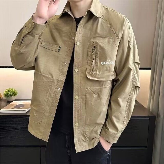2025 new spring and autumn casual work jacket for men autumn trendy lapel tops large size multi-pocket men's jacket 
2025 new spring and autumn casual work jacket for men autumn trendy lapel tops large size multi-pocket men's jacket