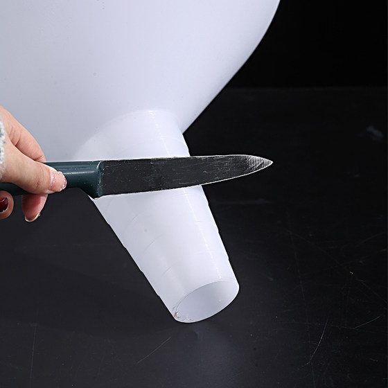 Can cut and thicken large diameter funnel large thicken industrial funnel large under heavy hopper large oil leakage
Can cut and thicken large diameter funnel large thicken industrial funnel large under heavy hopper large oil leakage