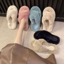 Internet celebrity thick-soled autumn and winter plush cotton slippers Internet celebrity thick-soled autumn and winter plush cotton slippers