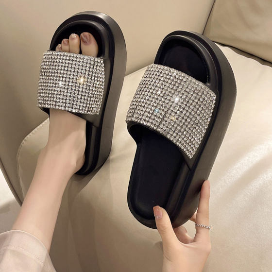 Thick-soled high heels one-slip flops for women 2025 summer new style fashion rhinestone beach anti-slip sandals
Thick-soled high heels one-slip flops for women 2025 summer new style fashion rhinestone beach anti-slip sandals