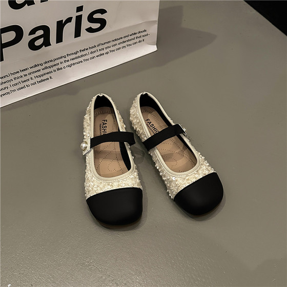 Large size women's shoes 41-43 Spring and Autumn Fat MM shoes wide fat feet soft sole bean shoes flat sole late wind gentle single shoes
Large size women's shoes 41-43 Spring and Autumn Fat MM shoes wide fat feet soft sole bean shoes flat sole late wind gentle single shoes