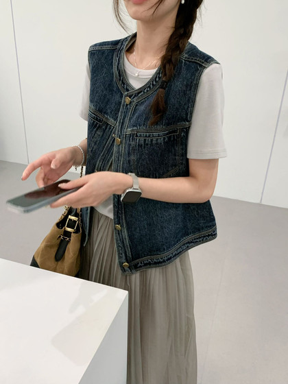 YOYO-New denim vest for women Korean loose design top trendy vest
YOYO-New denim vest for women Korean loose design top trendy vest