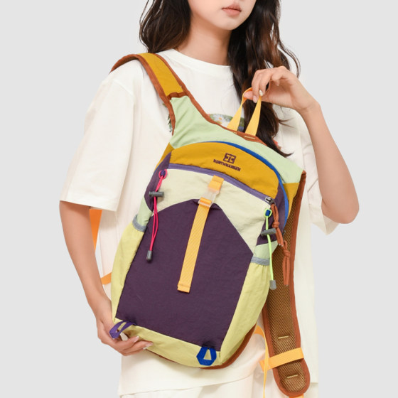 Design sense travel bag large capacity backpack for men and women dopamine outdoor hiking fitness multi-function cycling backpack 
Design sense travel bag large capacity backpack for men and women dopamine outdoor hiking fitness multi-function cycling backpack