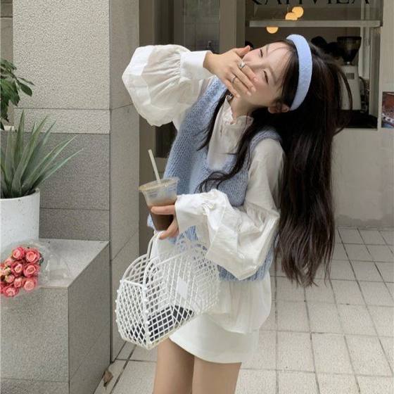 Good quality, tender artifact, is very cute, cute Qingkong blue knit vest, tender artifact blue+knitted vest
Good quality, tender artifact, is very cute, cute Qingkong blue knit vest, tender artifact blue+knitted vest