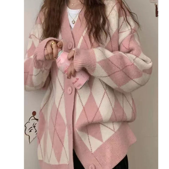 Lazy style contrasting diamond plaid knitted cardigan 2025 internet celebrity top autumn and winter Hong Kong flavor V-neck sweater jacket
Lazy style contrasting diamond plaid knitted cardigan 2025 internet celebrity top autumn and winter Hong Kong flavor V-neck sweater jacket
