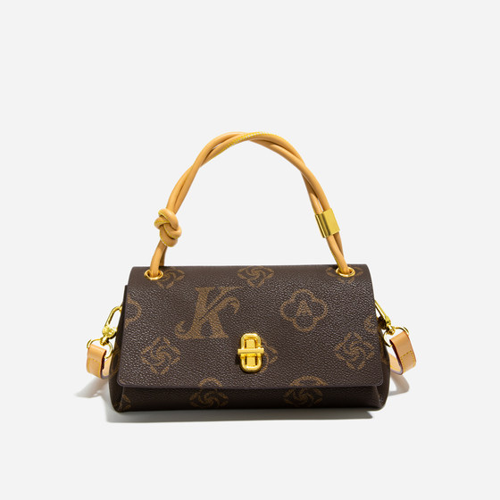 Light luxury niche bag women's 2025 new super popular old flower portable pillow bag, fashionable and versatile single shoulder crossbody bag 
Light luxury niche bag women's 2025 new super popular old flower portable pillow bag, fashionable and versatile single shoulder crossbody bag