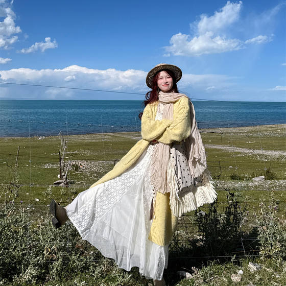 Gentle Korean lazy style long yellow sweater women's autumn and winter design niche loose ins trendy jacket
Gentle Korean lazy style long yellow sweater women's autumn and winter design niche loose ins trendy jacket
