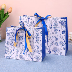 Ins Style Blue and White Gift Bags, Floral Paper Bags, Tote Bags, Wedding Candy Packaging Bags, Holiday Gift Bags, Clothing Store Bags Ins Style Blue and White Gift Bags, Floral Paper Bags, Tote Bags, Wedding Candy Packaging Bags, Holiday Gift Bags, Clothing Store Bags