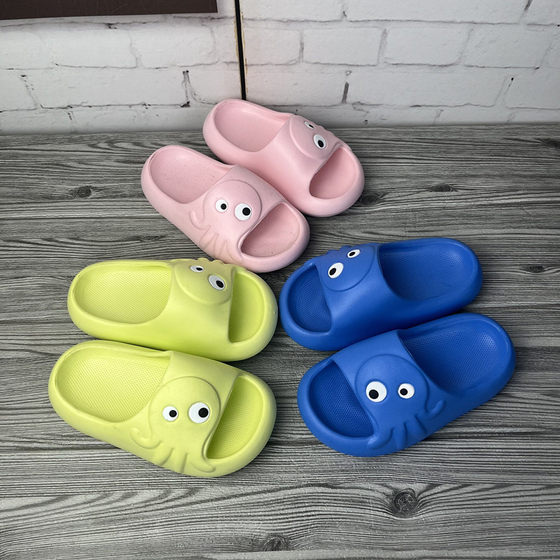 Cover the cabinet children's sports slippers Summer male and female children's lightweight soft bottom anti -skid q bounced heart bottom beach Cover the cabinet children's sports slippers Summer male and female children's lightweight soft bottom anti -skid q bounced heart bottom beach