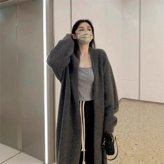 Gray mid-length over-knee sweater jacket for women's spring monsoon thin versatile sweater cardigan 2025 summer solid color
Gray mid-length over-knee sweater jacket for women's spring monsoon thin versatile sweater cardigan 2025 summer solid color