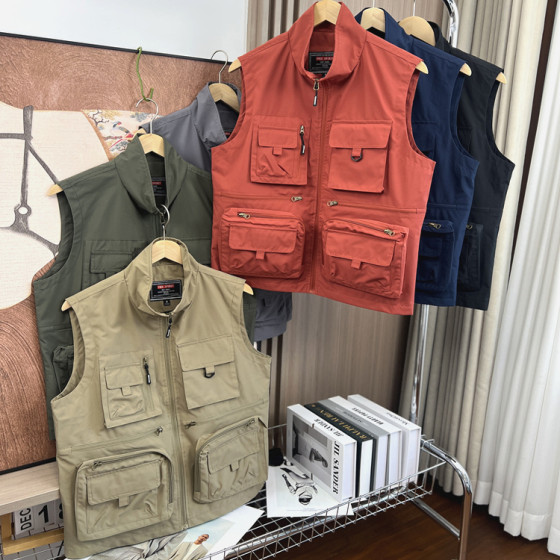 Three-dimensional multi-pockets! Summer men's foreign trade fishing, mountaineering, breathable outdoor waterproof workwear stand collar vest vest
Three-dimensional multi-pockets! Summer men's foreign trade fishing, mountaineering, breathable outdoor waterproof workwear stand collar vest vest
