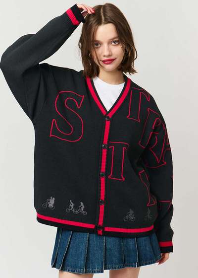 No return and exchange trendy brand red card G family white label cooperative style Strange story series personality wool long sleeve jacket
No return and exchange trendy brand red card G family white label cooperative style Strange story series personality wool long sleeve jacket