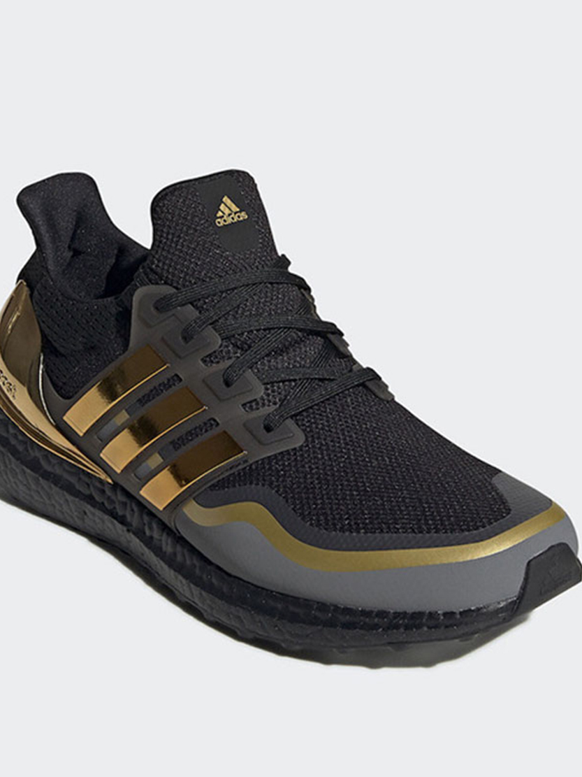 ADIDAS男子跑步鞋 ADIDAS男子跑步鞋