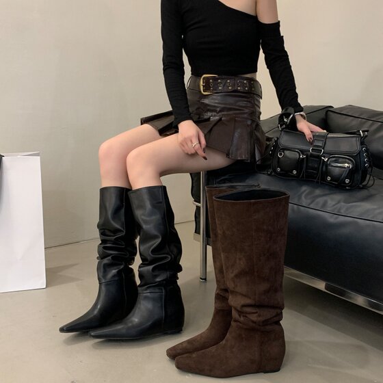 Thirteen-row women's shoes real shot high-end temperament pointed toe mid-tube boots sleeve boots retro pleated inner heightened fashion boots
Thirteen-row women's shoes real shot high-end temperament pointed toe mid-tube boots sleeve boots retro pleated inner heightened fashion boots