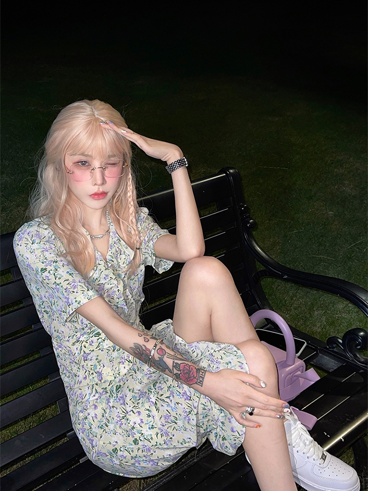 芭比姨 鱼尾碎花连衣裙 芭比姨 鱼尾碎花连衣裙