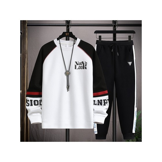 Trendy personality boy sweatshirt suit for young teenagers long-sleeved T-shirt junior high school students season casual two-piece set men's clothing T
Trendy personality boy sweatshirt suit for young teenagers long-sleeved T-shirt junior high school students season casual two-piece set men's clothing T