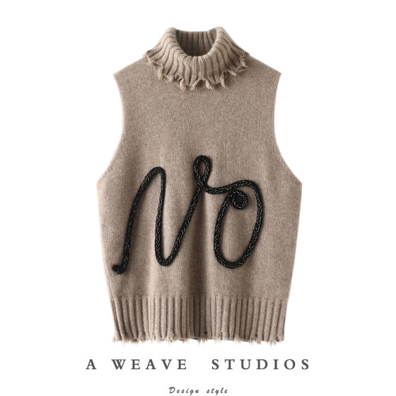 Very fragrant outfit! Exquisite handmade chain turtleneck cashmere vest women's pure cashmere sweater sweater vest vest thickened shoulders
Very fragrant outfit! Exquisite handmade chain turtleneck cashmere vest women's pure cashmere sweater sweater vest vest thickened shoulders
