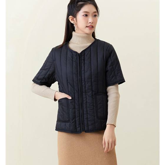 2025 autumn and winter new five-point sleeve vest for women, thin down cotton jacket, slim and warm inner bottoming cotton coat
2025 autumn and winter new five-point sleeve vest for women, thin down cotton jacket, slim and warm inner bottoming cotton coat