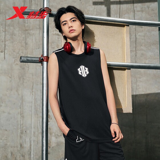 Xtep Sports Vest Men's 2025 New Summer Fashion Sleeveless Men's Basketball Clothing Sports Top
Xtep Sports Vest Men's 2025 New Summer Fashion Sleeveless Men's Basketball Clothing Sports Top