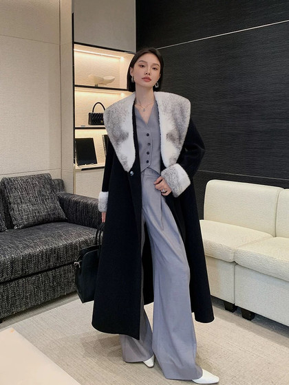 Cashmere Coat for Women's Winter New Double-Side Cashmere Medium-Length Minkie Collar Shawl Collar Commuter Style Silhouette
Cashmere Coat for Women's Winter New Double-Side Cashmere Medium-Length Minkie Collar Shawl Collar Commuter Style Silhouette