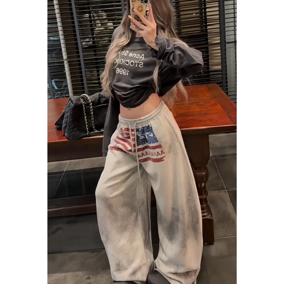 Dopamine American original design printed drawstring sports sweatpants for women in autumn loose draping versatile casual pants
Dopamine American original design printed drawstring sports sweatpants for women in autumn loose draping versatile casual pants